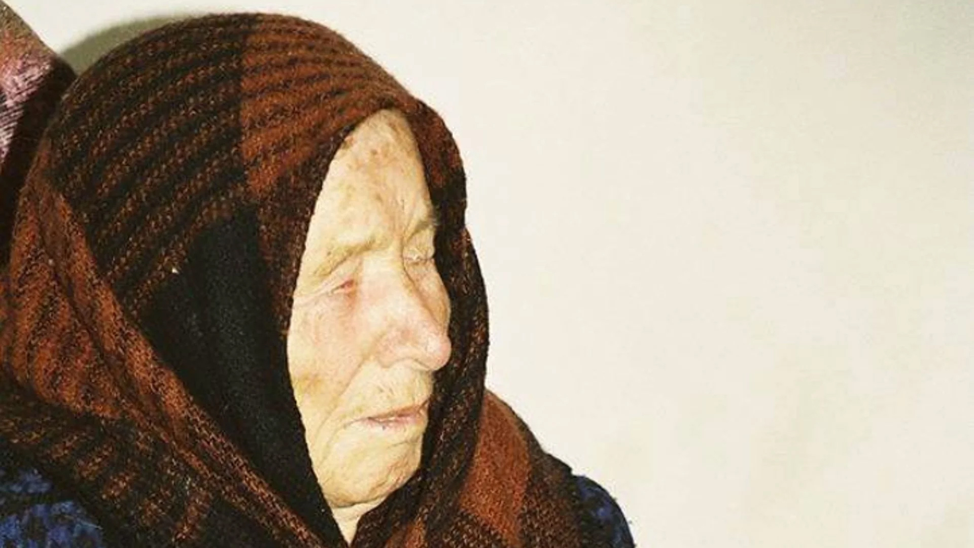 Сянката на Кремъл зад Баба Ванга: Как се разпространяват фалшиви „пророчества“