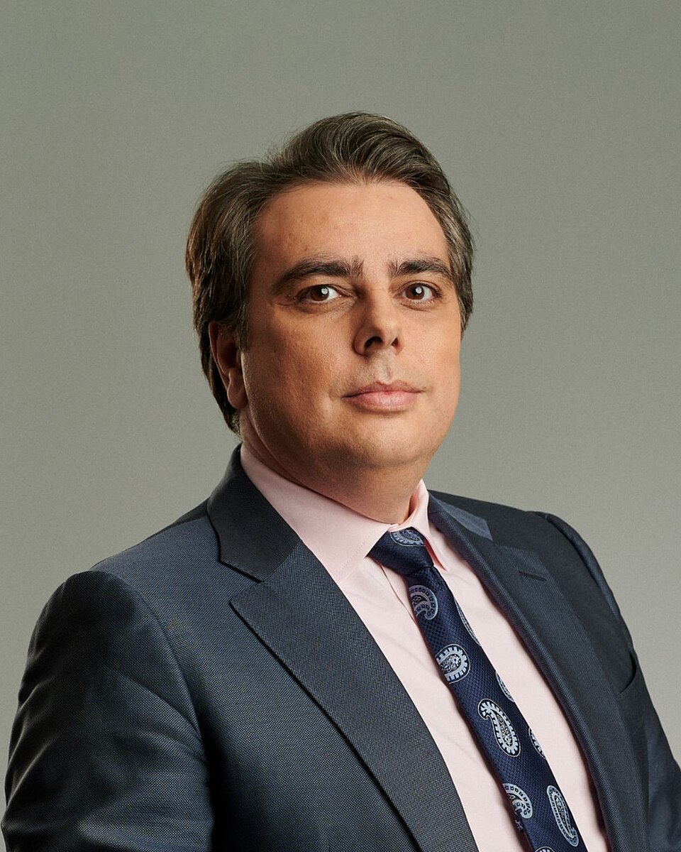 Асен Василев