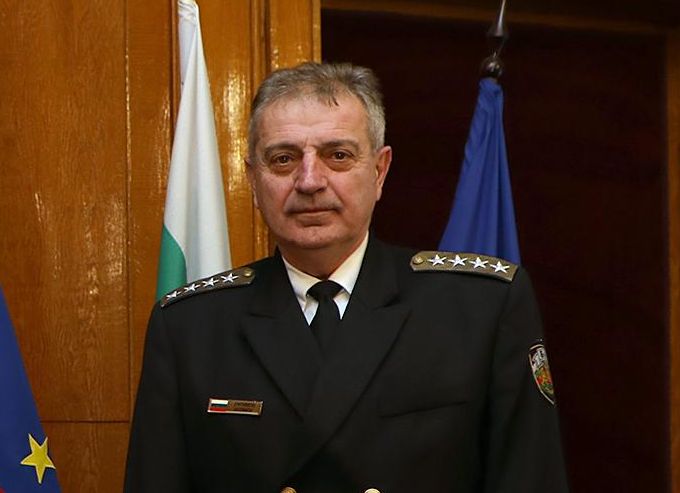 Адм. Емил Ефтимов